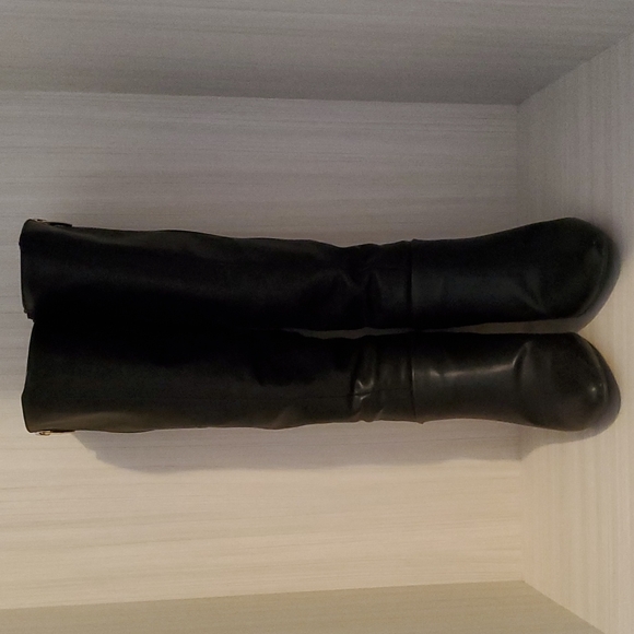 Boots - Size 7 - Picture 3 of 9